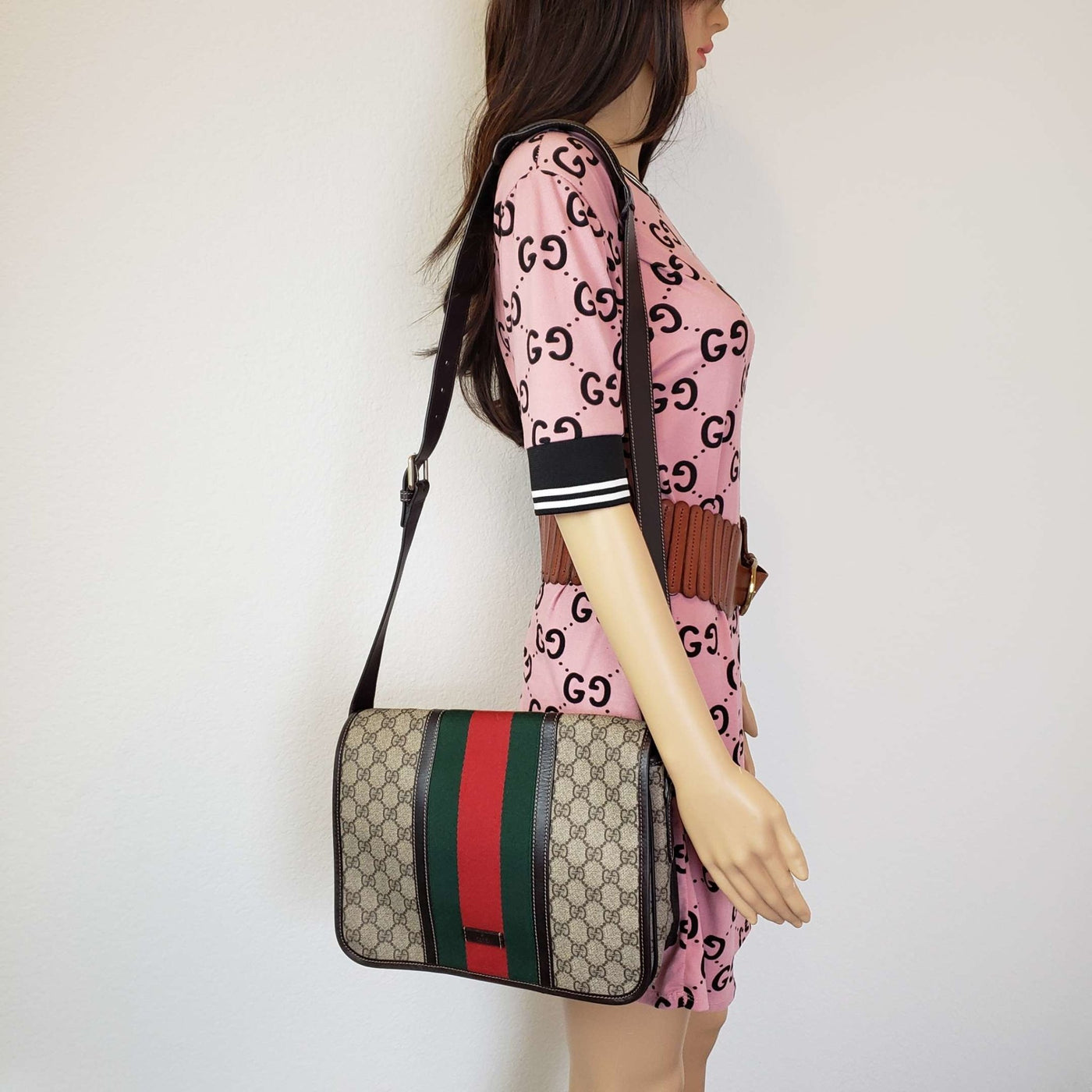 Gucci GG Messenger Crossbody Bag - Luxury Cheaper