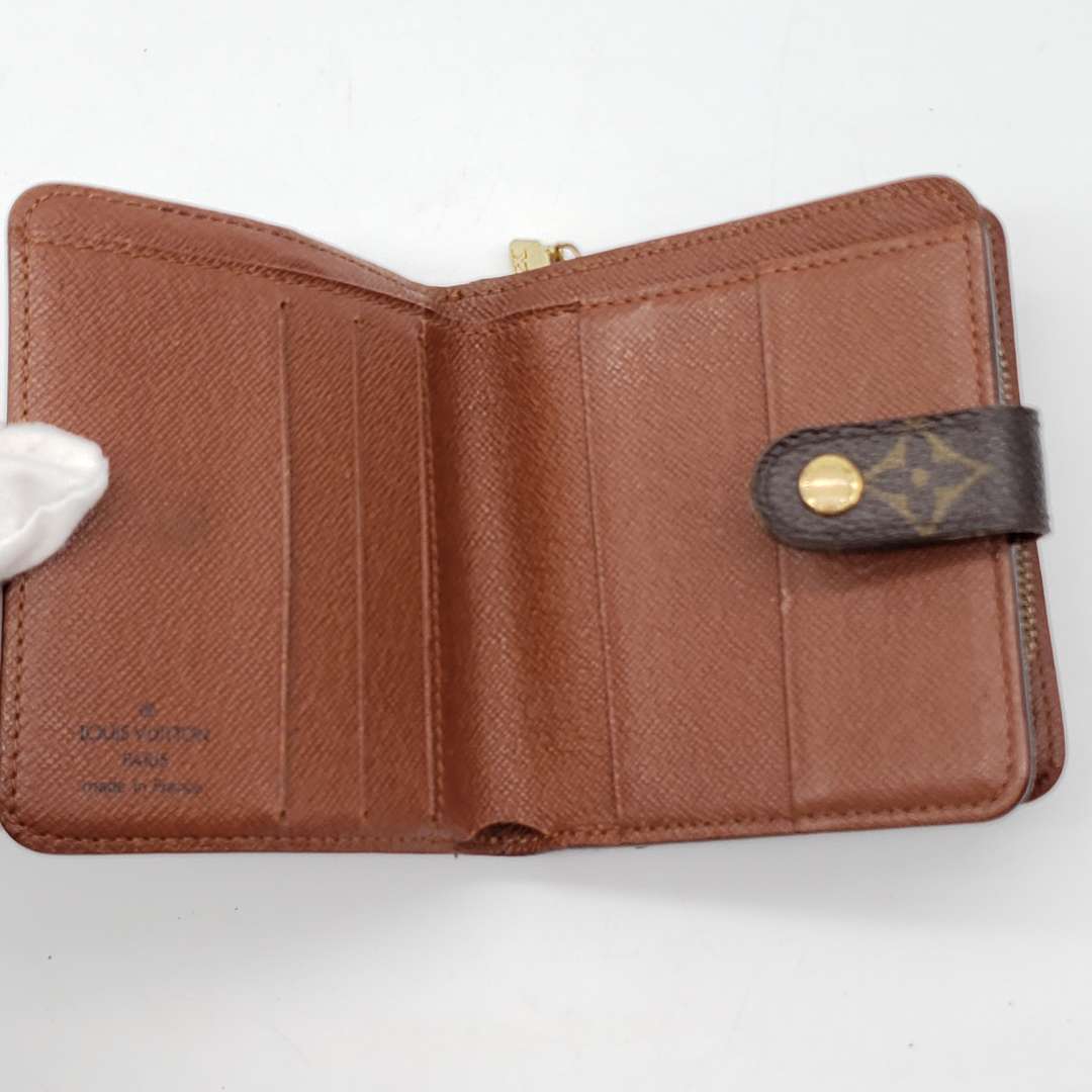 Louis Vuitton Bifold Compact Monogram Wallet - Luxury Cheaper