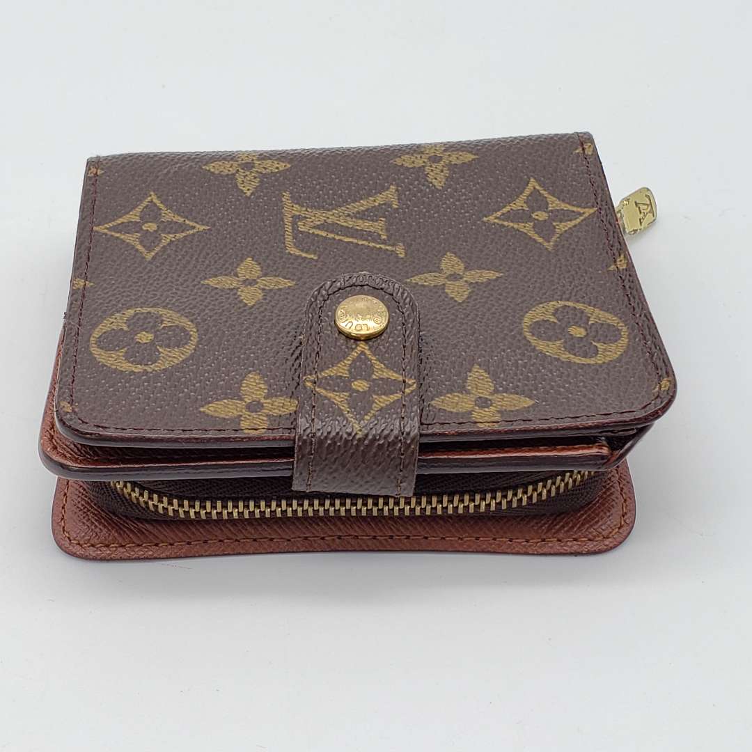 Louis Vuitton Bifold Compact Monogram Wallet - Luxury Cheaper
