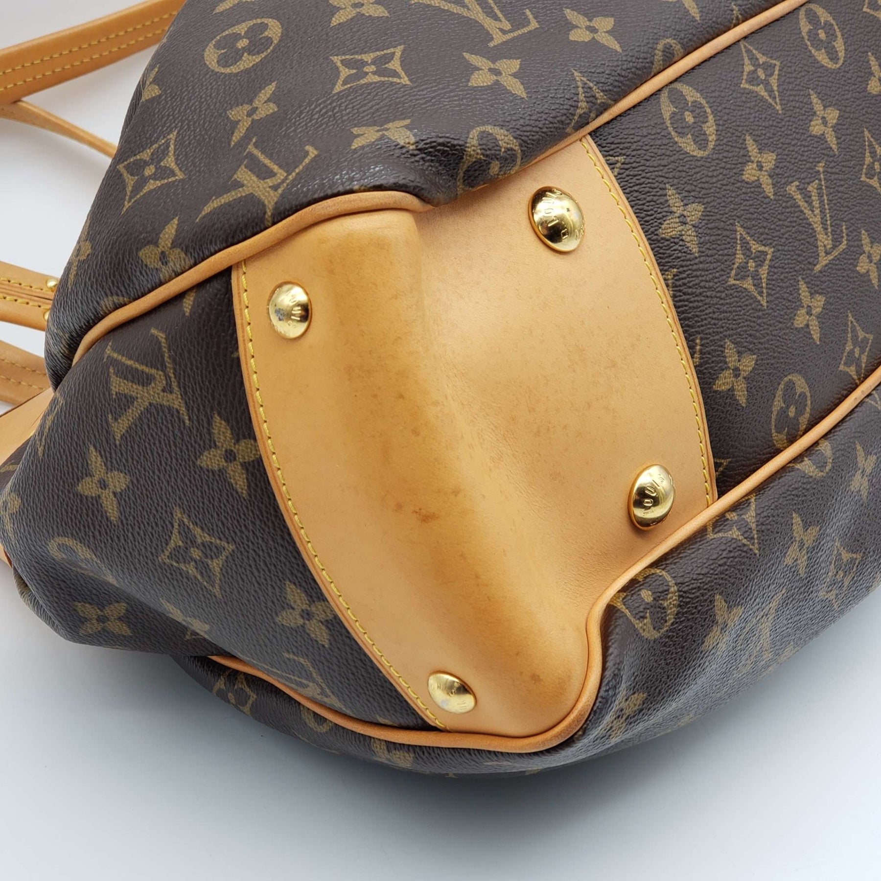 Handbags Louis Vuitton LV Boetie mm Tote Bag