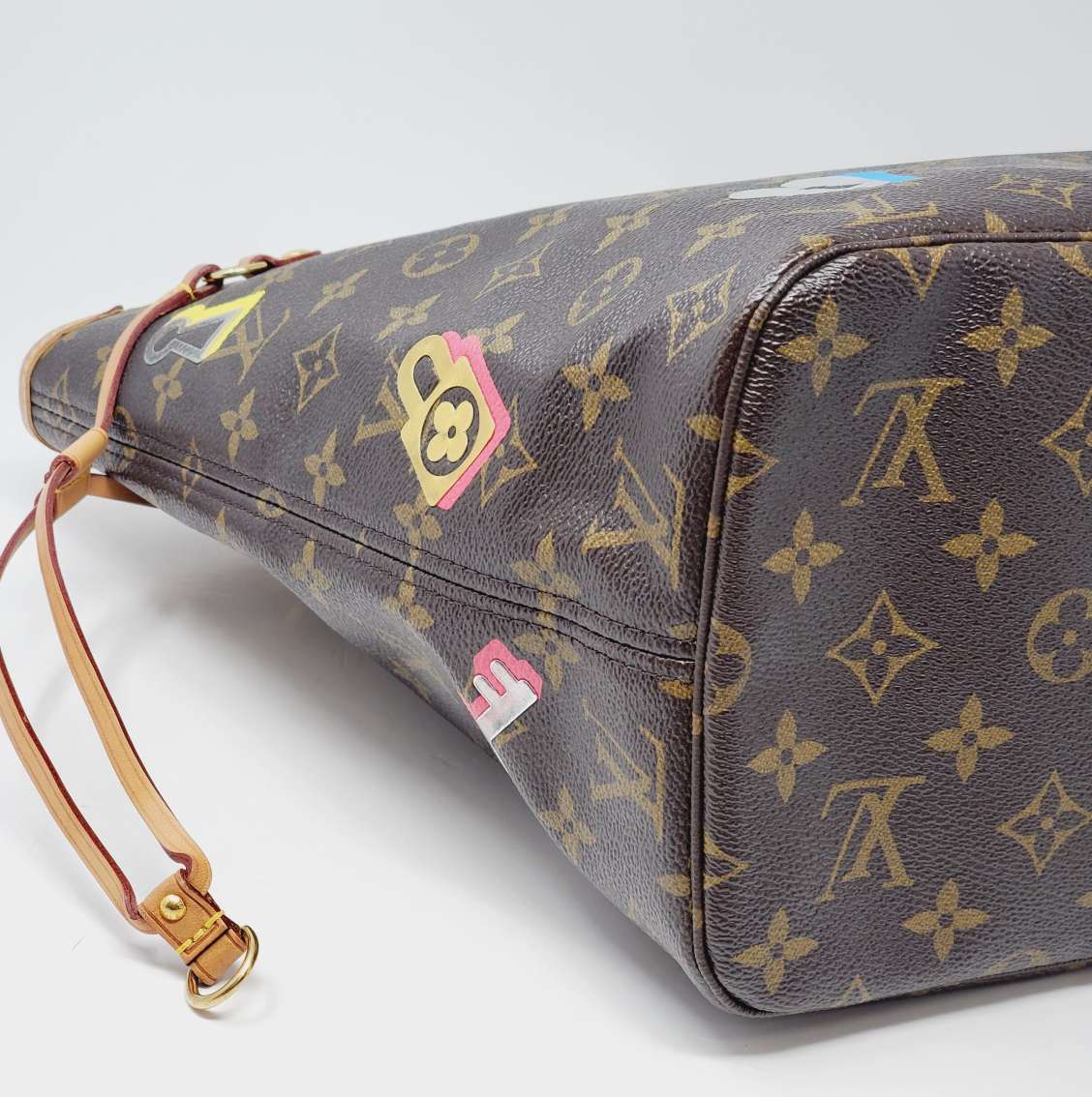 Louis Vuitton Limited Edition Monogram Canvas Game On Neverfull MM Poc –  LuxeDH