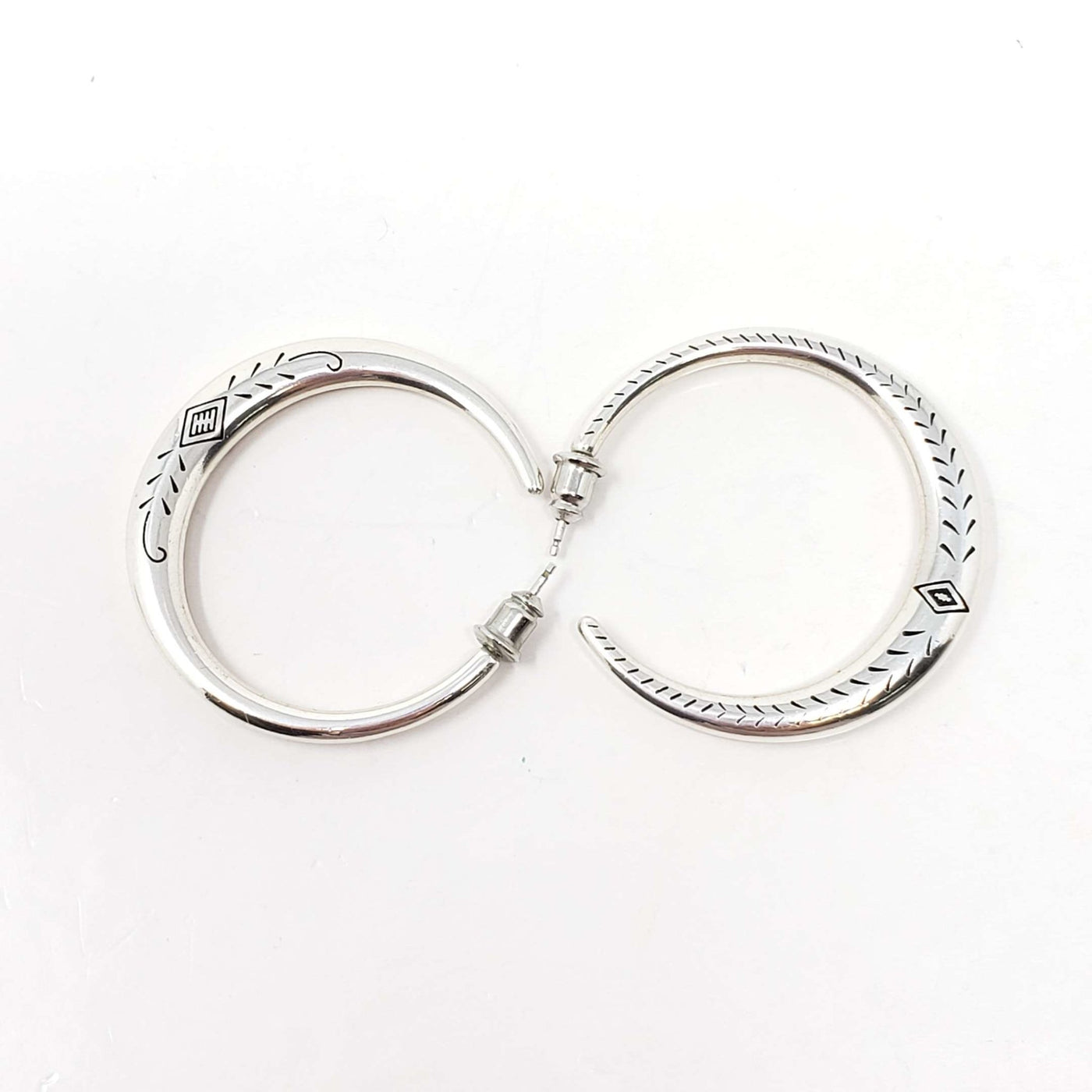 Silver Round Earrings | Luxury Cheaper.
