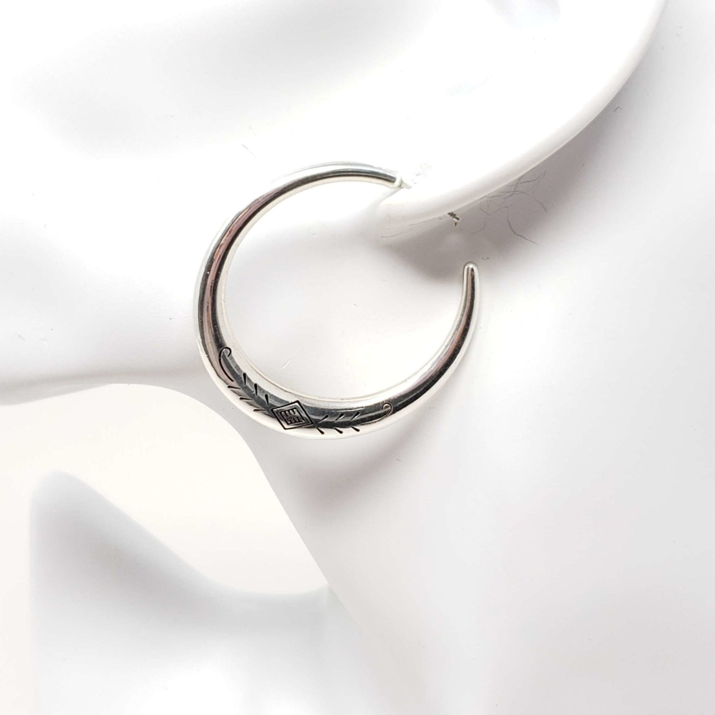 Silver Round Earrings | Luxury Cheaper.